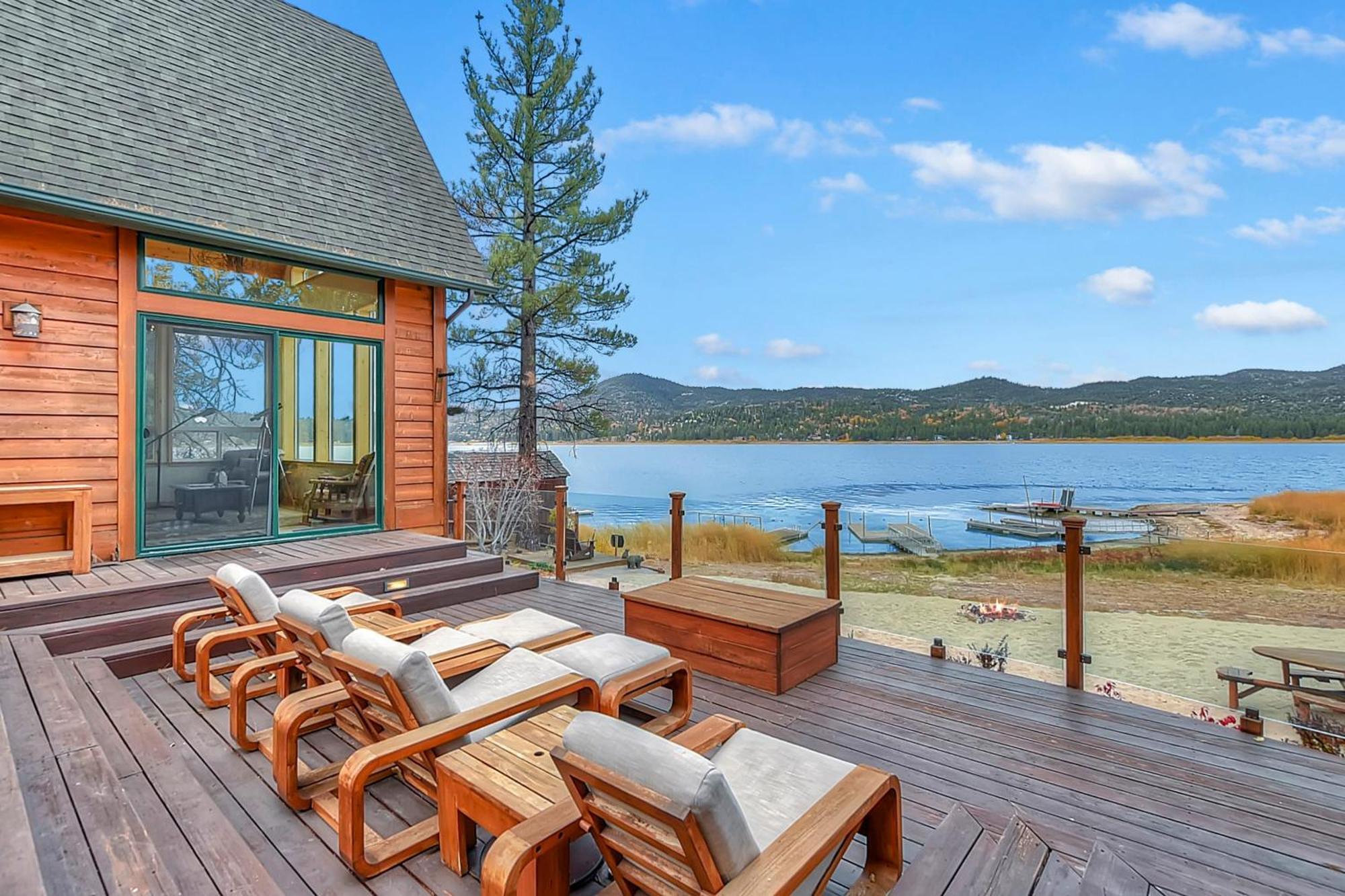 Lagunita Shores By Avantstay Beautiful Lakefront Mansion W Hot Tub Bbq Big Bear Lake Exterior photo